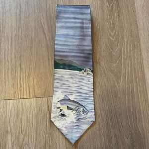 Field &‎ Stream fishing silk necktie
